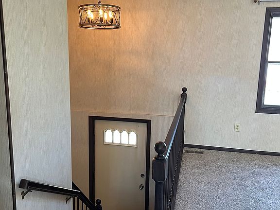 4th image of 7620 Venetian Way