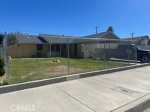3 bed, 1.5 bath, 1181 sqft, $2,800 — Photo 3
