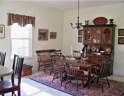 3rd image of 6225 Stonebrook Dr