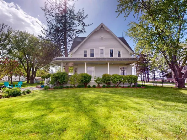 308 N Hamilton Ave, Cleghorn, IA 51014