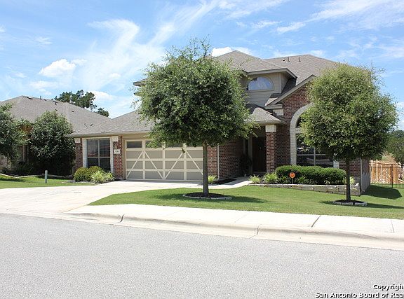 2nd image of 930 San Pedro
