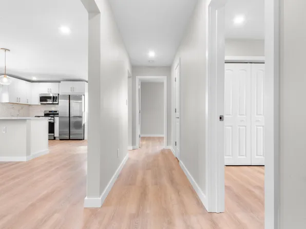 539 Undercliff Avenue image 8 of 13