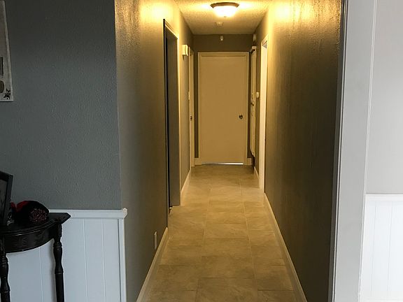 2nd image of 8605 Vicksburg Ave