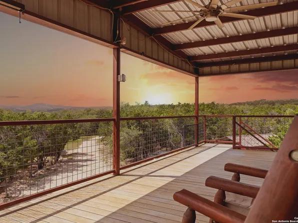1401 Stagecoach Ranch Loop, Dripping Springs, TX 78620