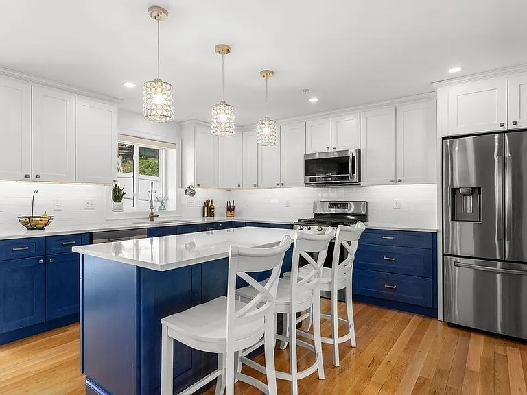 259 Lake Ave N #A — Photo 6