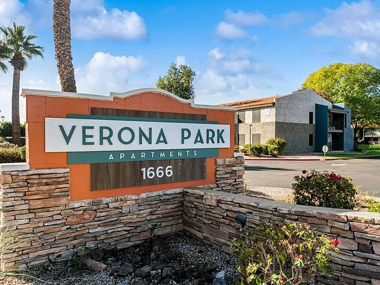 Verona Park — Photo 27