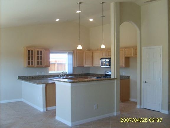 Kitchen, Bay window, Stainless Steel Appliances