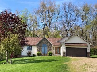 290 Cranberry Rd, Grove City, PA 16127