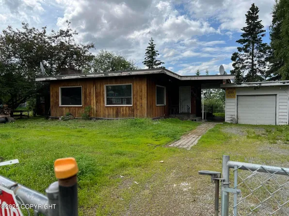 615 Delaware Pl, Anchorage, AK 99504