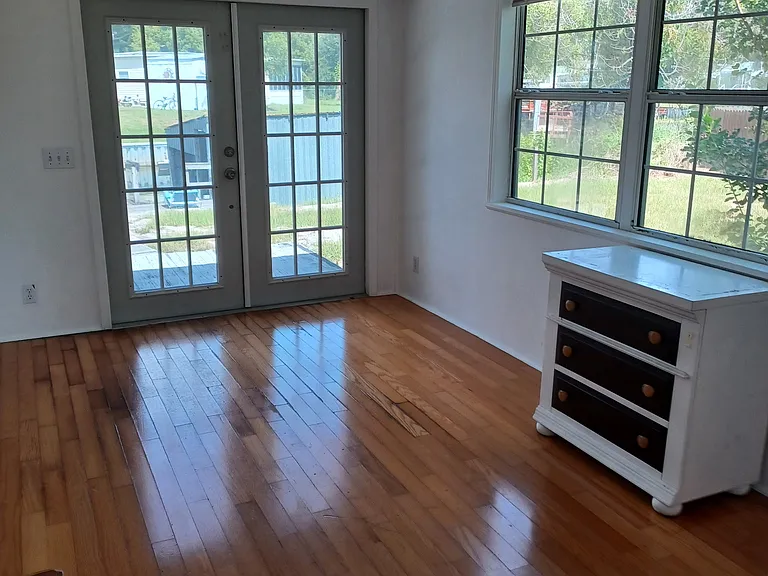 26143 Rose Ln — Photo 5