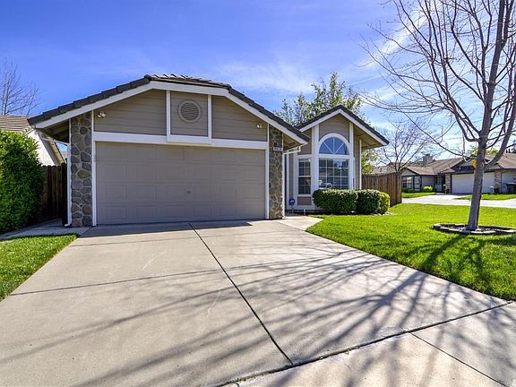 3rd image of 8638 Raven Hill Way