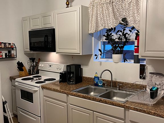5th image of 2626 S Derbigny St
