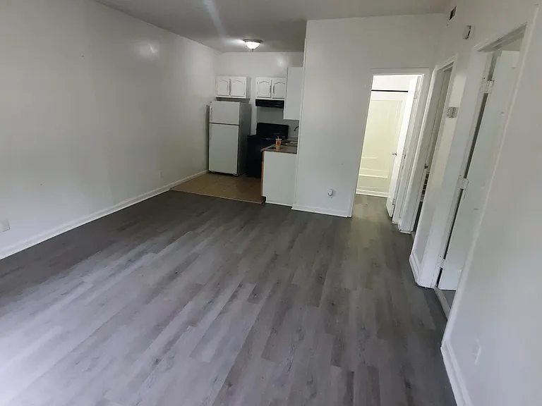 322 Railroad Ave #B — Photo 2