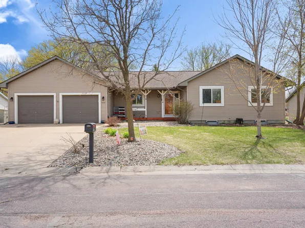 404 6th St NW, New Richland, MN 56072
