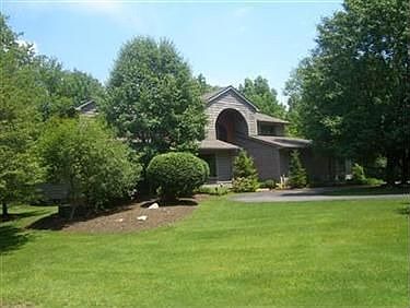 1st image of 45 Stonewood Dr