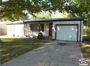 813 N Fairview Ave, Newton, KS 67114