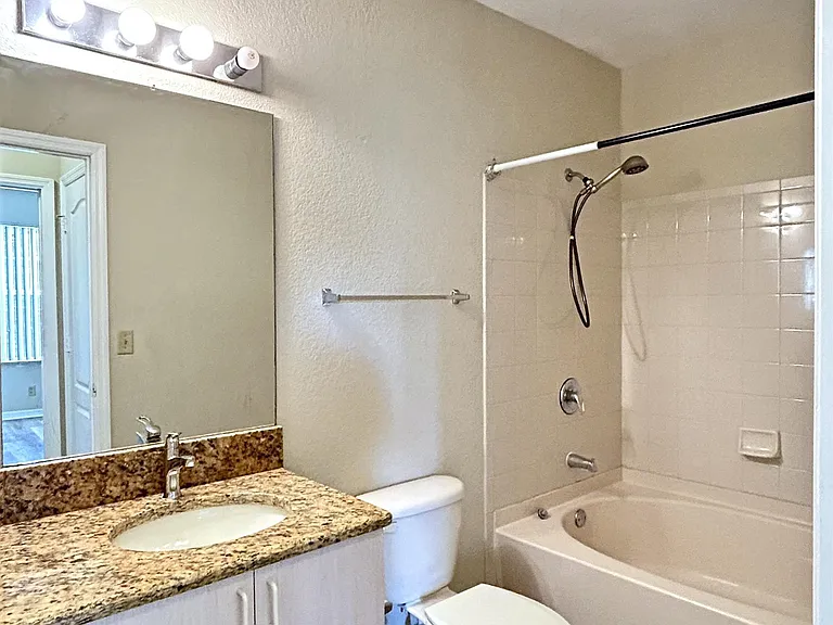 104 SW Peacock Blvd #204-03-204 — Photo 10
