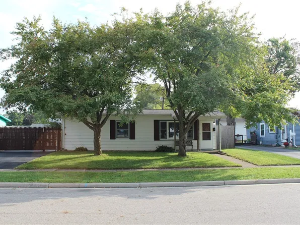 234 Prentice Dr, New Carlisle, OH 45344
