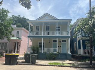 215 W 40th St, Savannah, GA 31401