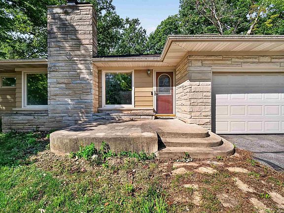 3rd image of 3416 Sun Valley Dr