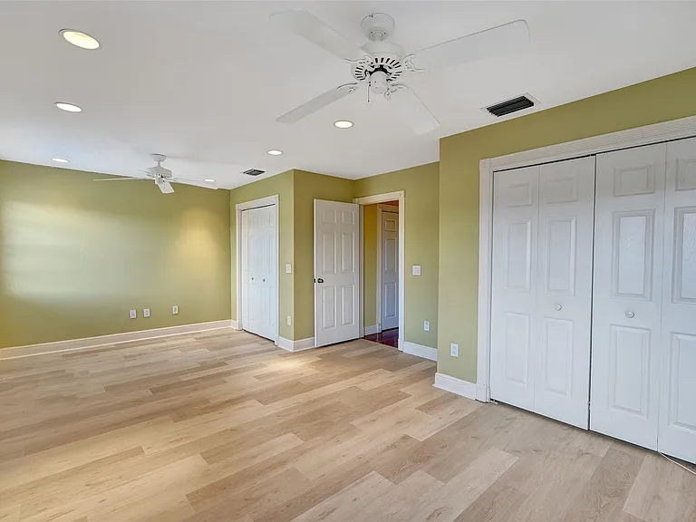 10902 Tamoron Ln — Photo 47