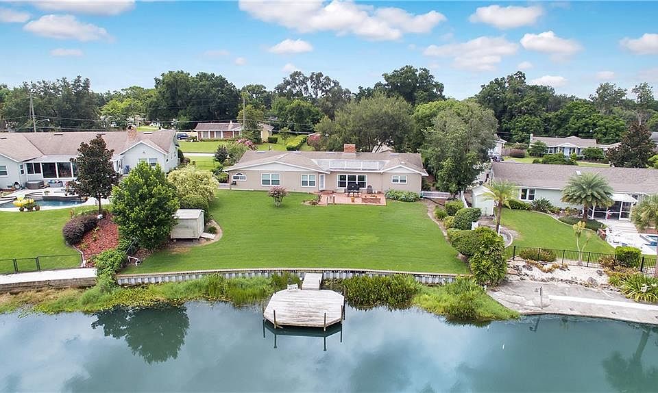 1st image of 3017 Carmia Dr
