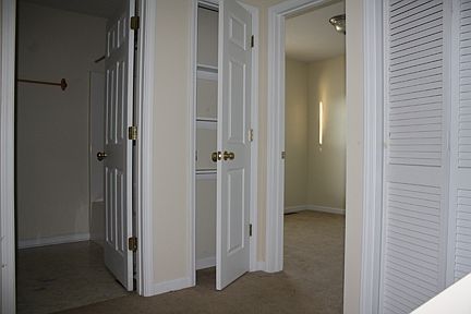 4th image of 179 Bart Green Dr APT 42