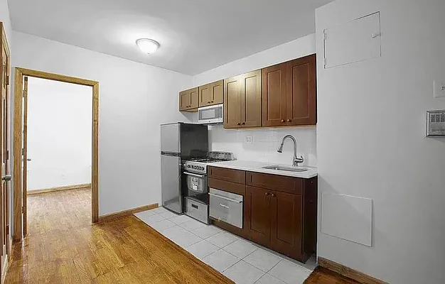 Rented by Avenues Real Estate | media 3