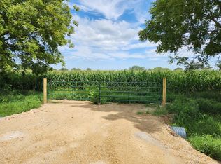 19098 Blue Goose Rd, Morrison, IL 61270