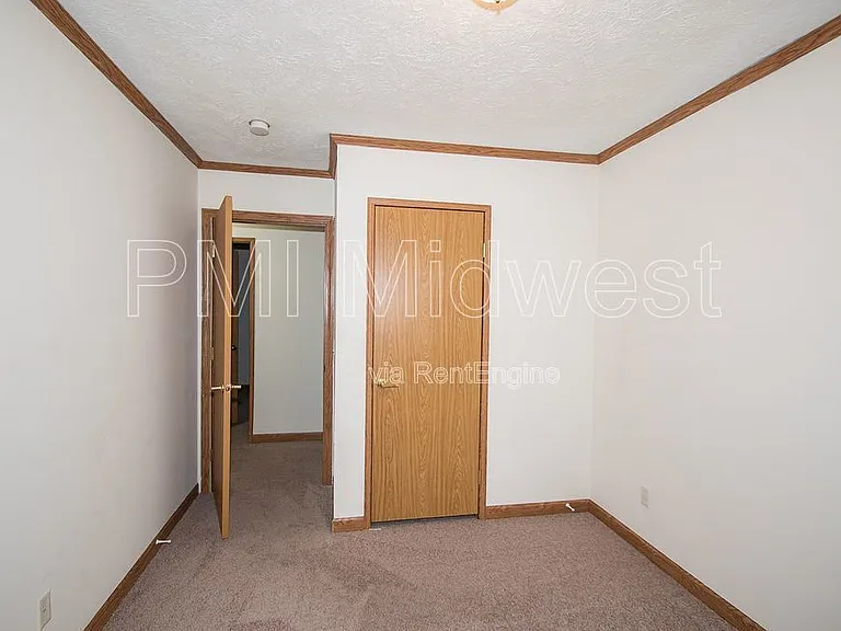 11845 Center St — Photo 22