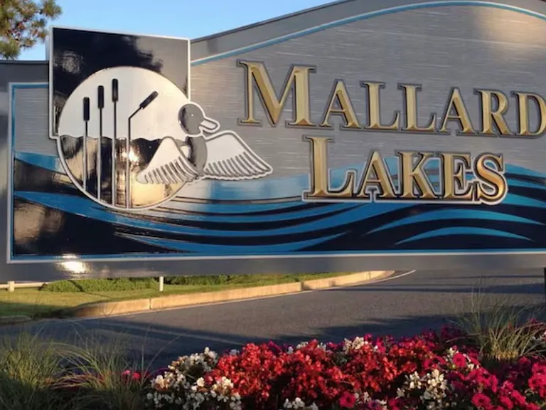 Welcome Home to the Mallard Lakes Community!