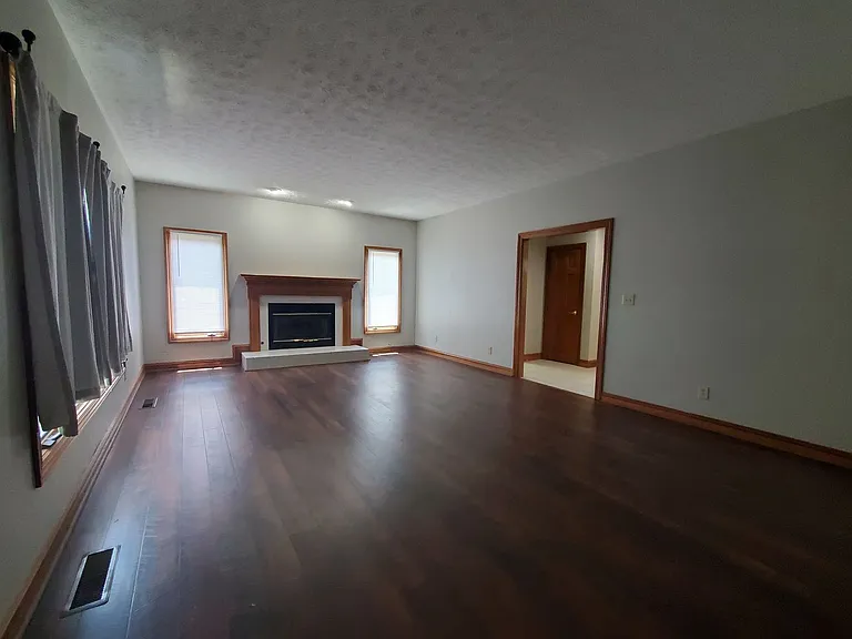 324 Redwood Blvd — Photo 41
