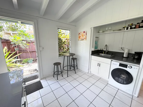 317 Ilimalia Loop, Kailua, HI 96734