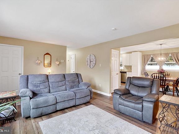 5th image of 4807 Delbrook Rd