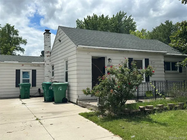29009 Dawson St, Garden City, MI 48135