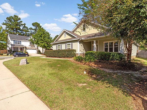 2nd image of 3399 Shadowmoss Dr
