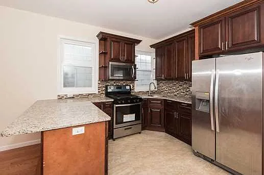18 Terrace Ave #2 — Photo 3