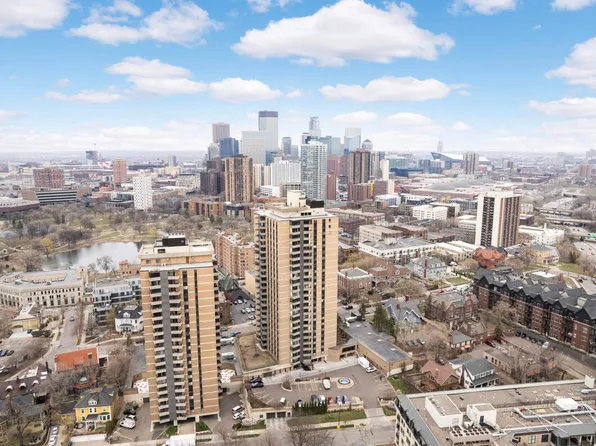 400 Groveland Ave APT 1807, Minneapolis, MN 55403