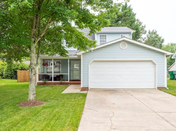 9620 Farmridge Ln, Matthews, NC 28105