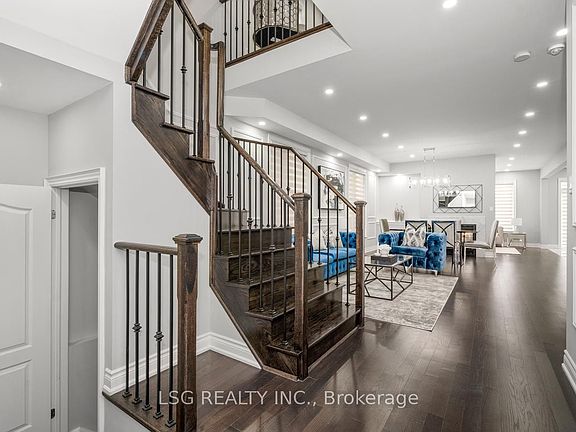 5th image of 19 Tesla Cres
