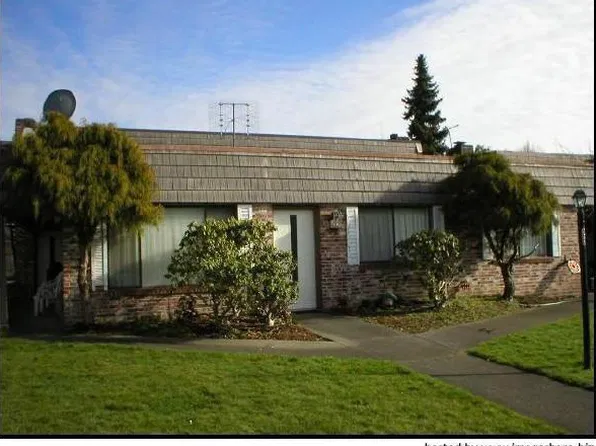 28 147th Ave SE APT 1, Bellevue, WA 98007