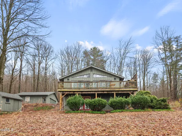 15 Reservoir Rd, Richmond, MA 01254