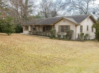 1845 Laurel Rd, Vestavia Hills, AL 35216