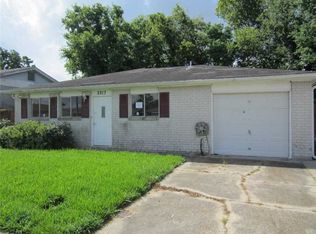 2517 Oregon Dr, Marrero, LA 70072