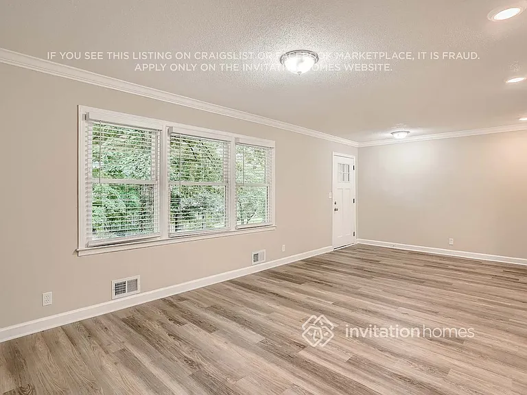 2846 Cedarbrook Dr — Photo 4