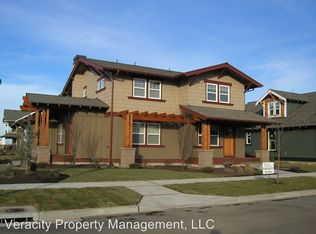 1709 NW Hickory Pl, Redmond, OR 97756