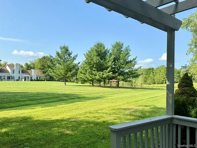 68 Rosemary Way — Photo 7