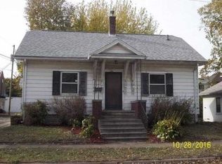 319 Rhey St, Waterloo, IA 50703