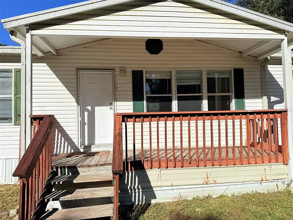3 bed, 2.0 bath, 1620 sqft, $1,980 — Photo 2
