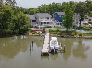 3930 Cove Rd, Edgewater, MD 21037